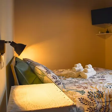 Claves Claustri - In Storico Guest house *