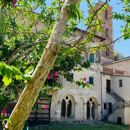 Claves Claustri - In Storico Guest house