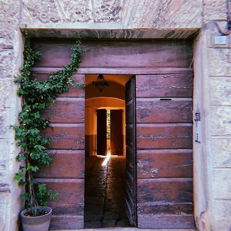 Claves Claustri - In Storico * Sarteano