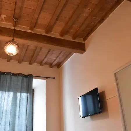 Claves Claustri - In Storico Guest house Sarteano