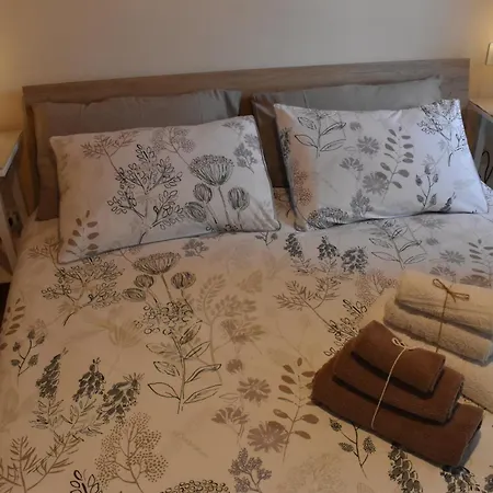 Claves Claustri - In Storico Guest house Sarteano