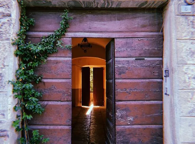 Claves Claustri - In Storico * Сартеано